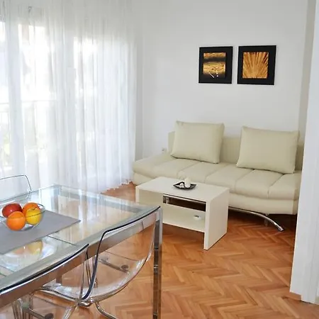 Milin Apartman Zára